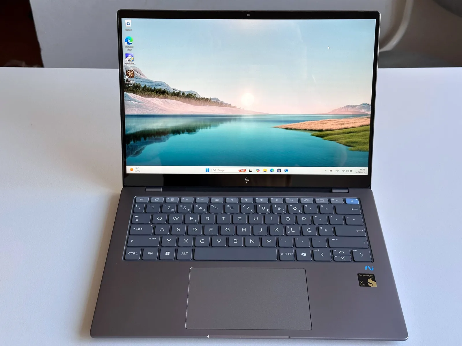 HP OmniBook X 14-fe0000np