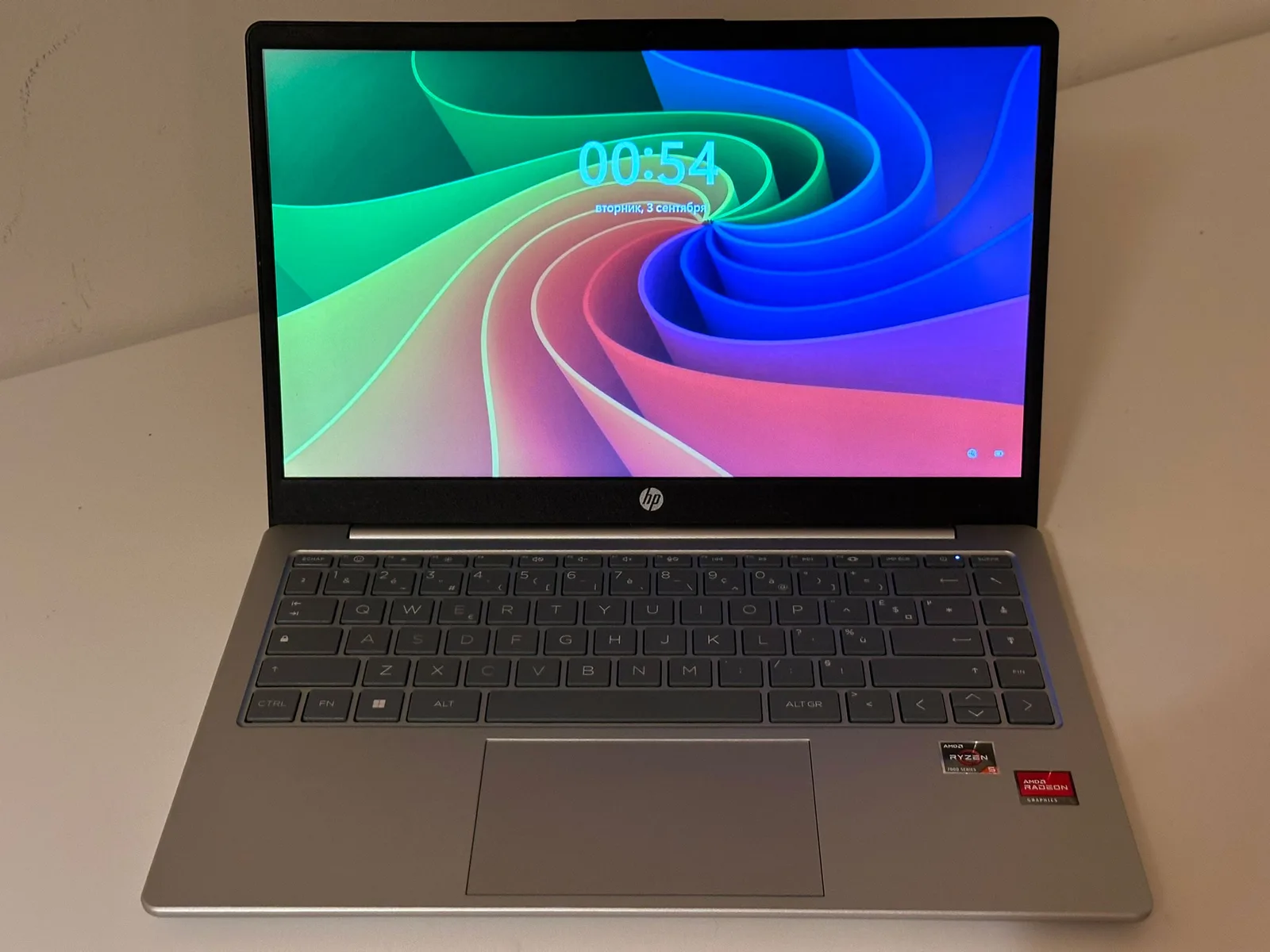 HP Laptop 14-em0014nf