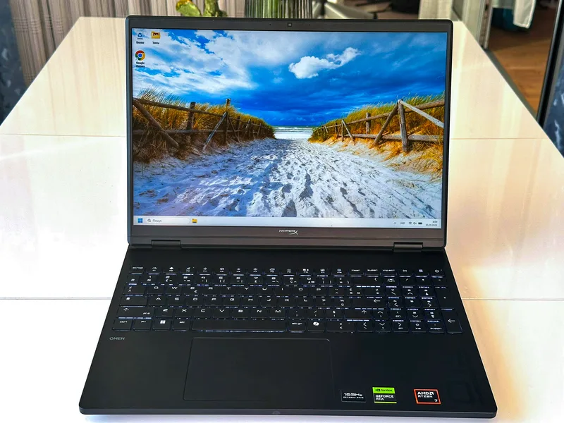 HyperX OMEN 15 inch Gaming Laptop PC 15-gb0002nf (D31F2EA)