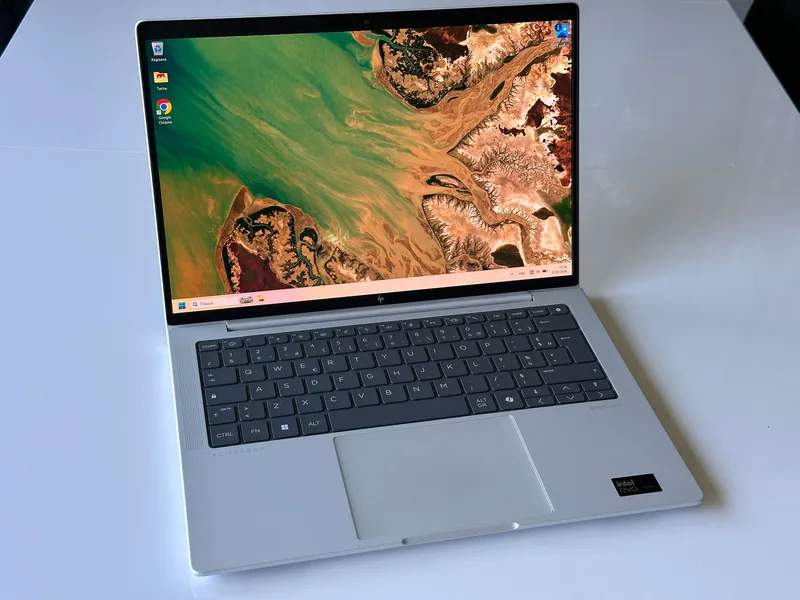 HP EliteBook 1040 14 inch G11 Notebook PC (9M4E0AT)