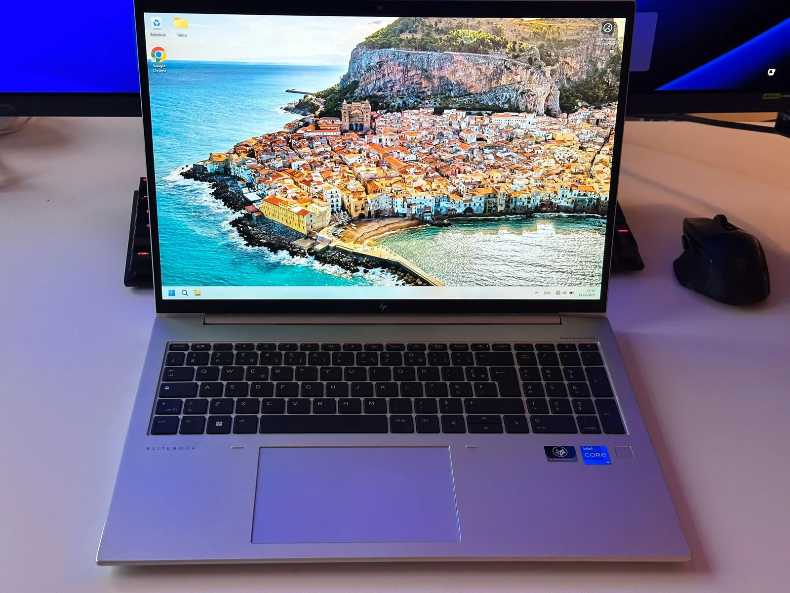 HP EliteBook 860 G9