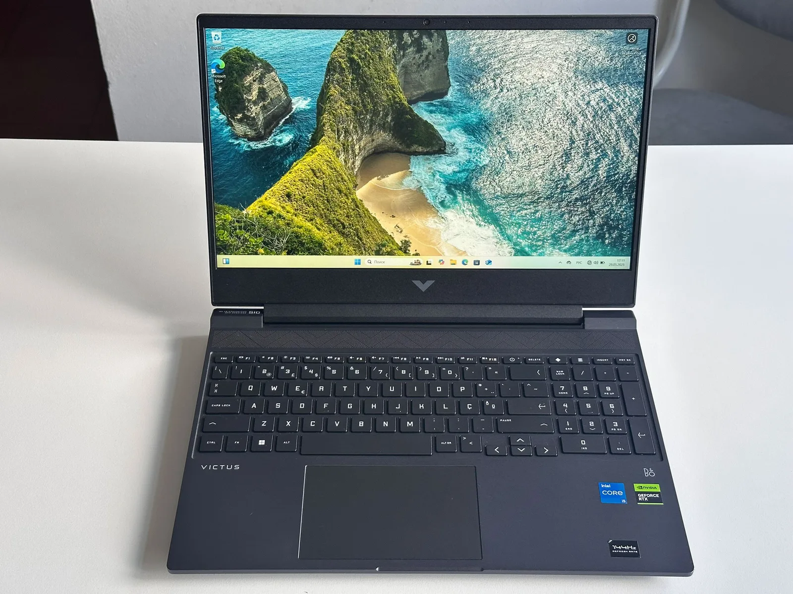 HP Victus 15-fa1015np