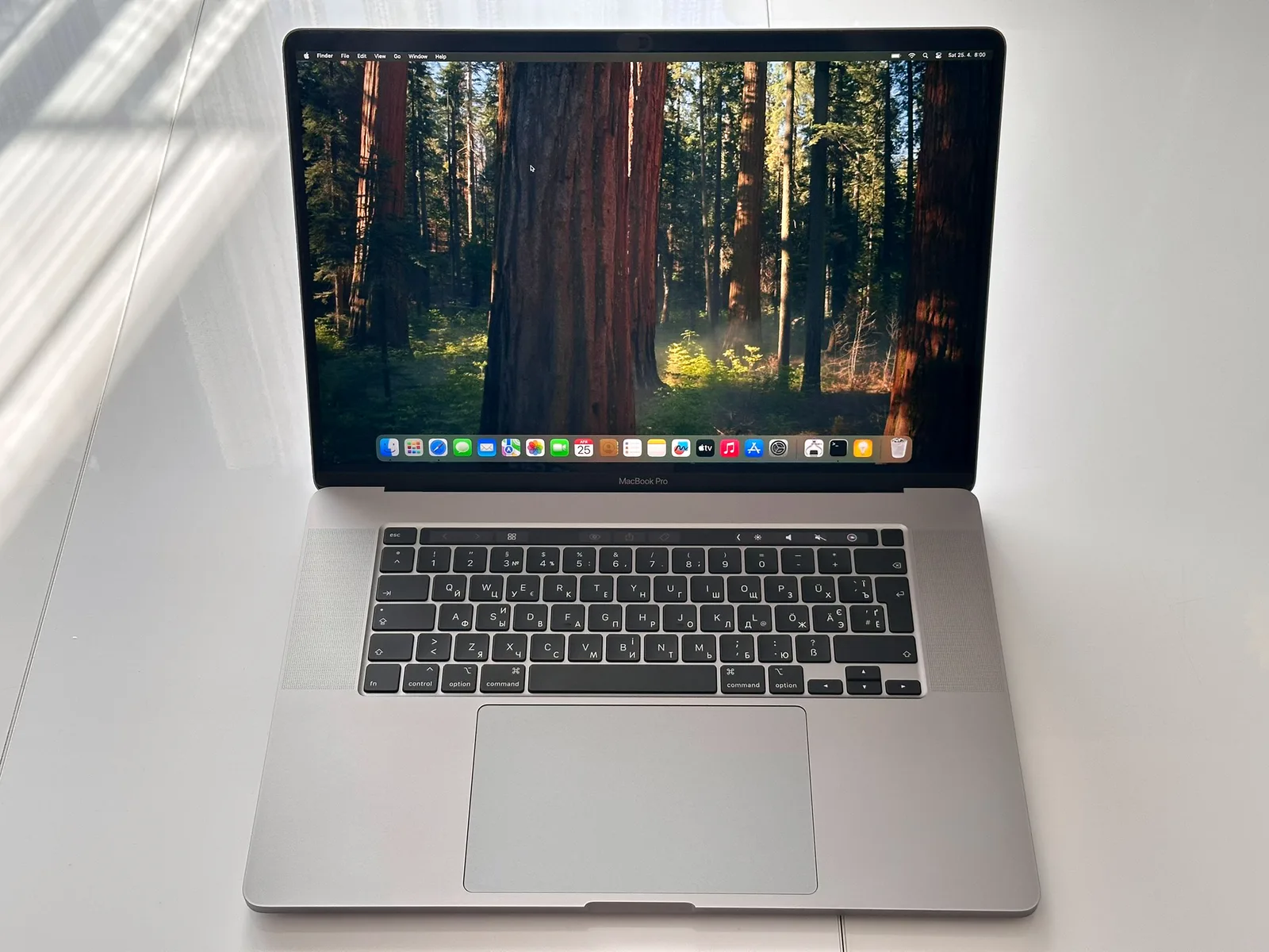 MacBook Pro 16 (2019)