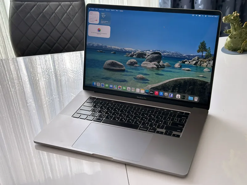 MacBook Pro 16 (2019)