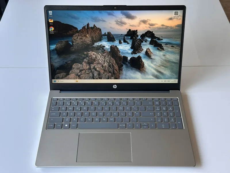 HP Laptop 15-fd1009np (A59QNEA)