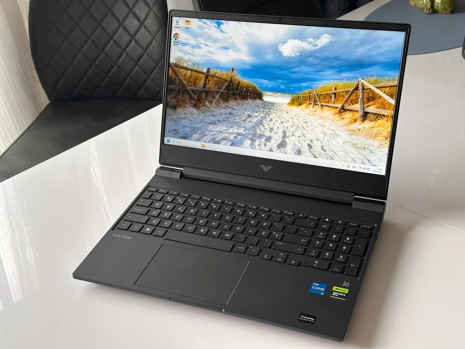 HP Victus Gaming Laptop 15-fa1062nf (9A1C0EA)