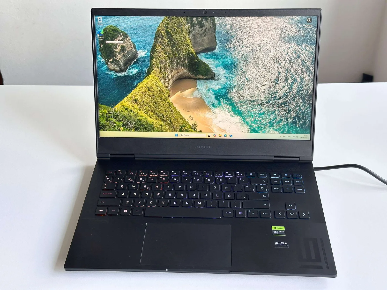 HP OMEN 16-wf1021ns