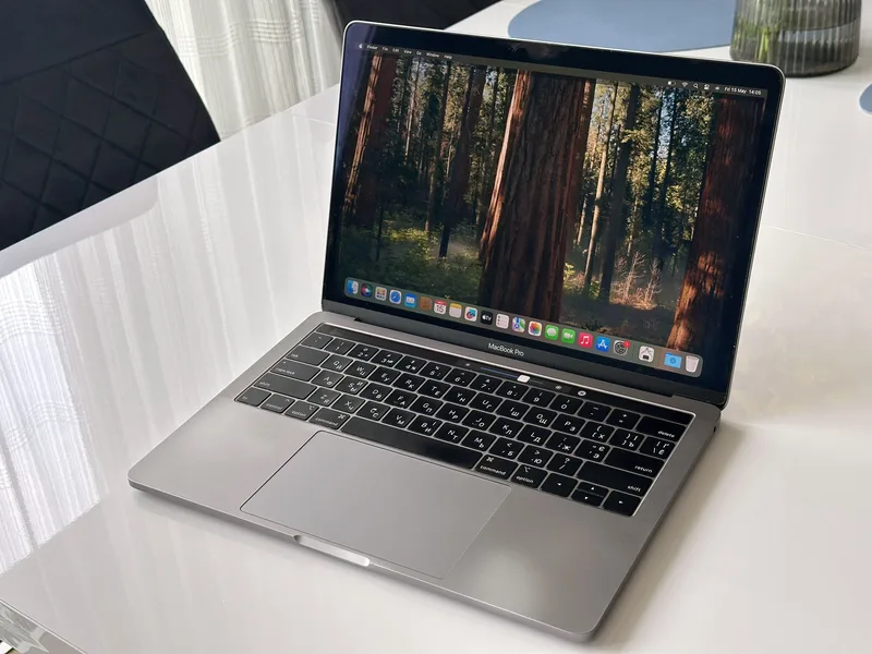 MacBook Pro 13 (2019)