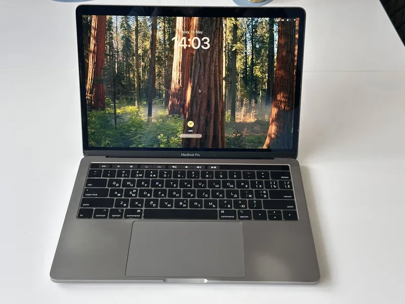 MacBook Pro 13 (2019)
