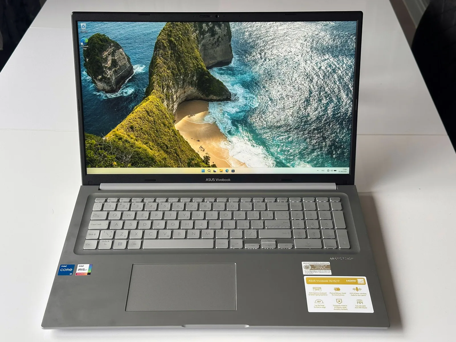 ASUS Vivobook 17 X1704VA-QU527W